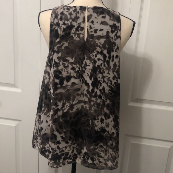 NWT Vince Camuto Women’s Scoop Neck Tank, Large, Brown/Black/Cream Animal Print - Picture 4 of 12